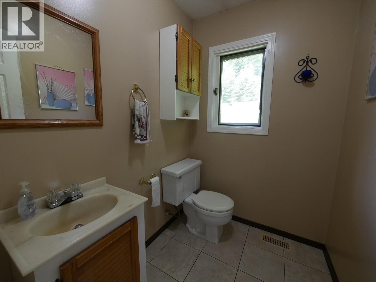 6785 Perrys Back Road, Appledale, British Columbia  V0G 2J0 - Photo 17 - 10391658