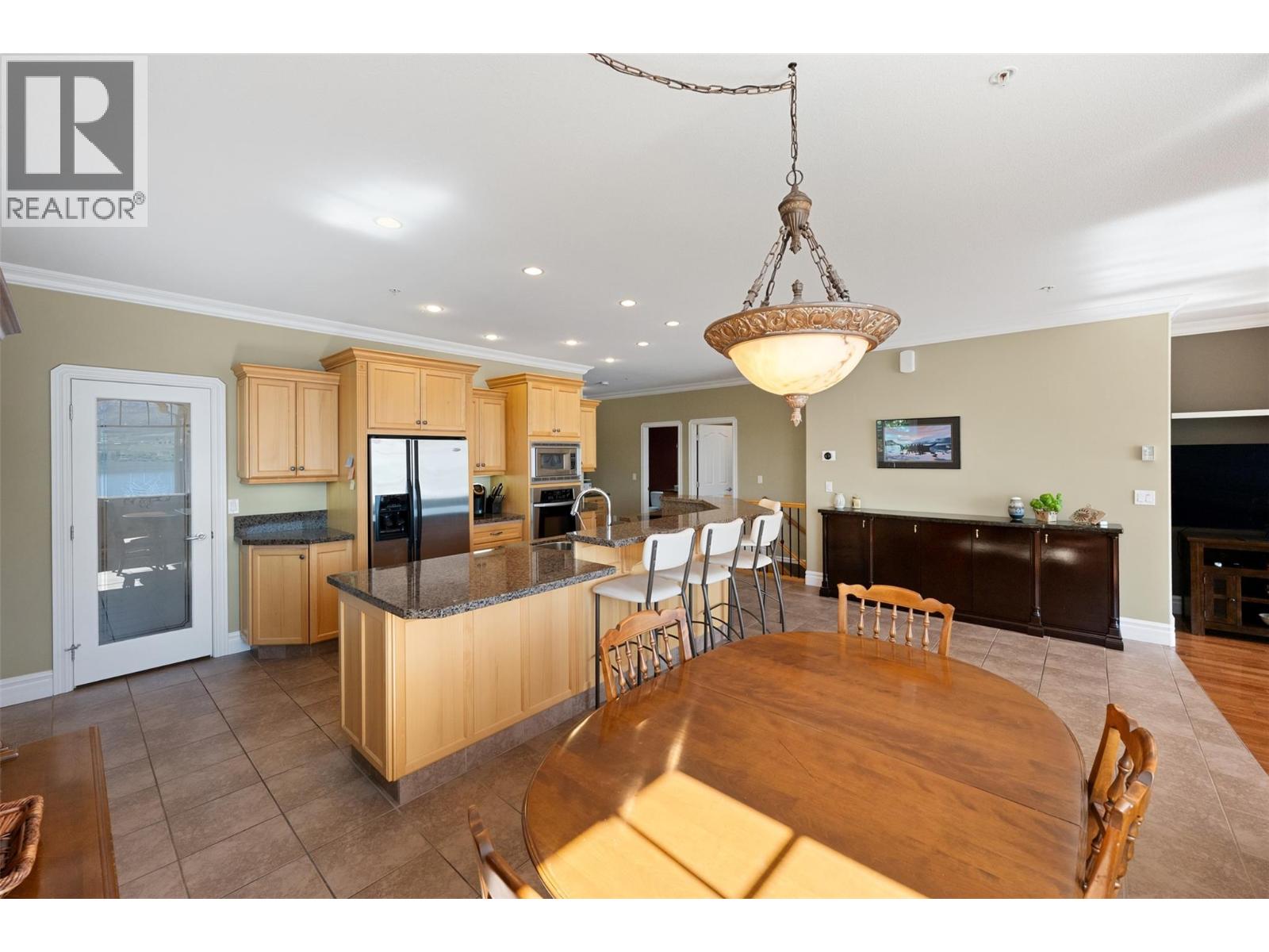6202 89th Street, Osoyoos, British Columbia  V0H 1V1 - Photo 12 - 10391353