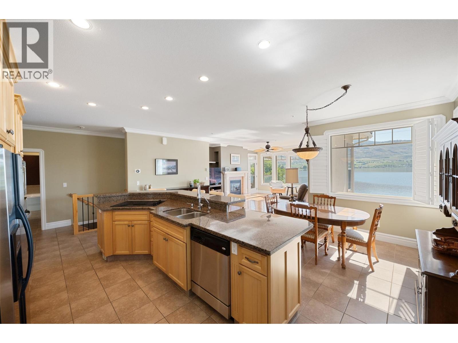 6202 89th Street, Osoyoos, British Columbia  V0H 1V1 - Photo 13 - 10391353