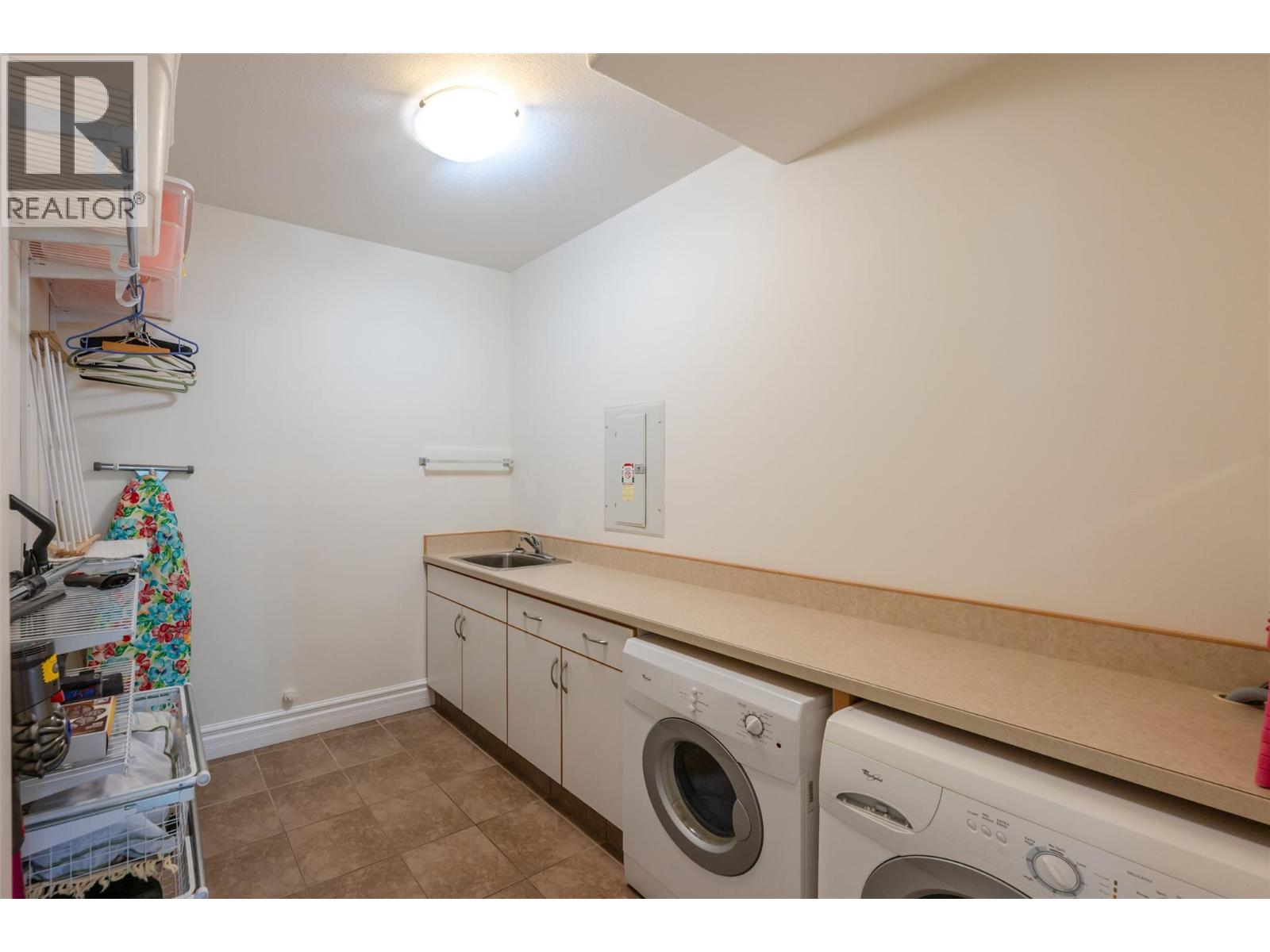 6202 89th Street, Osoyoos, British Columbia  V0H 1V1 - Photo 21 - 10391353