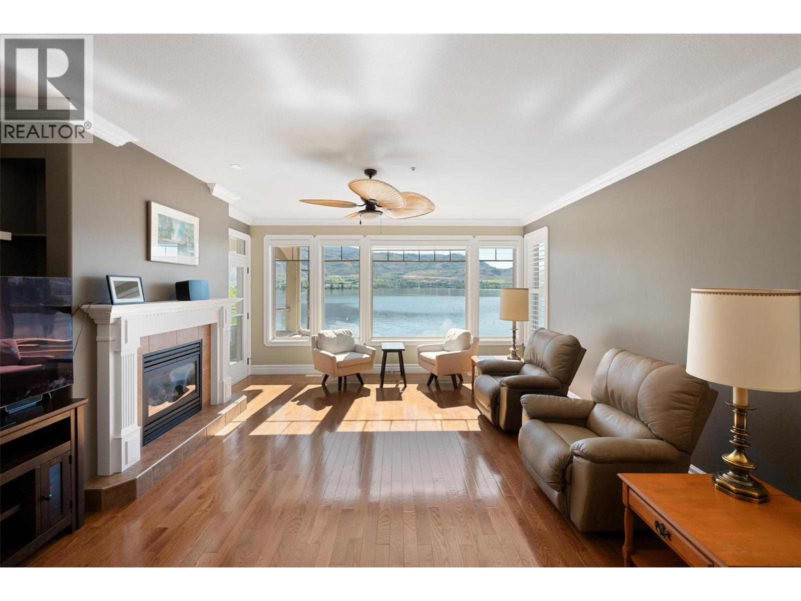 6202 89th Street, Osoyoos, British Columbia  V0H 1V1 - Photo 3 - 10391353