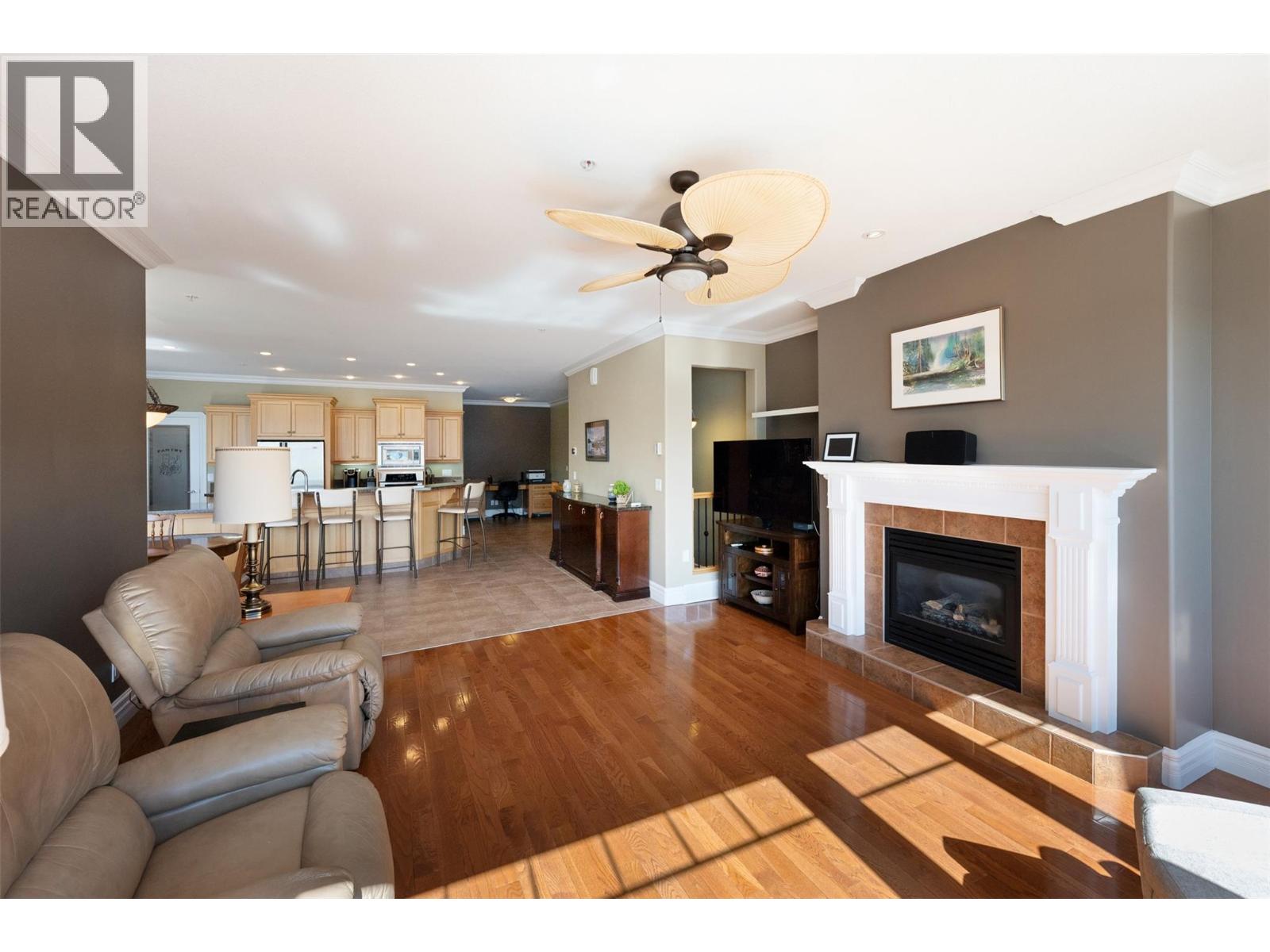 6202 89th Street, Osoyoos, British Columbia  V0H 1V1 - Photo 6 - 10391353