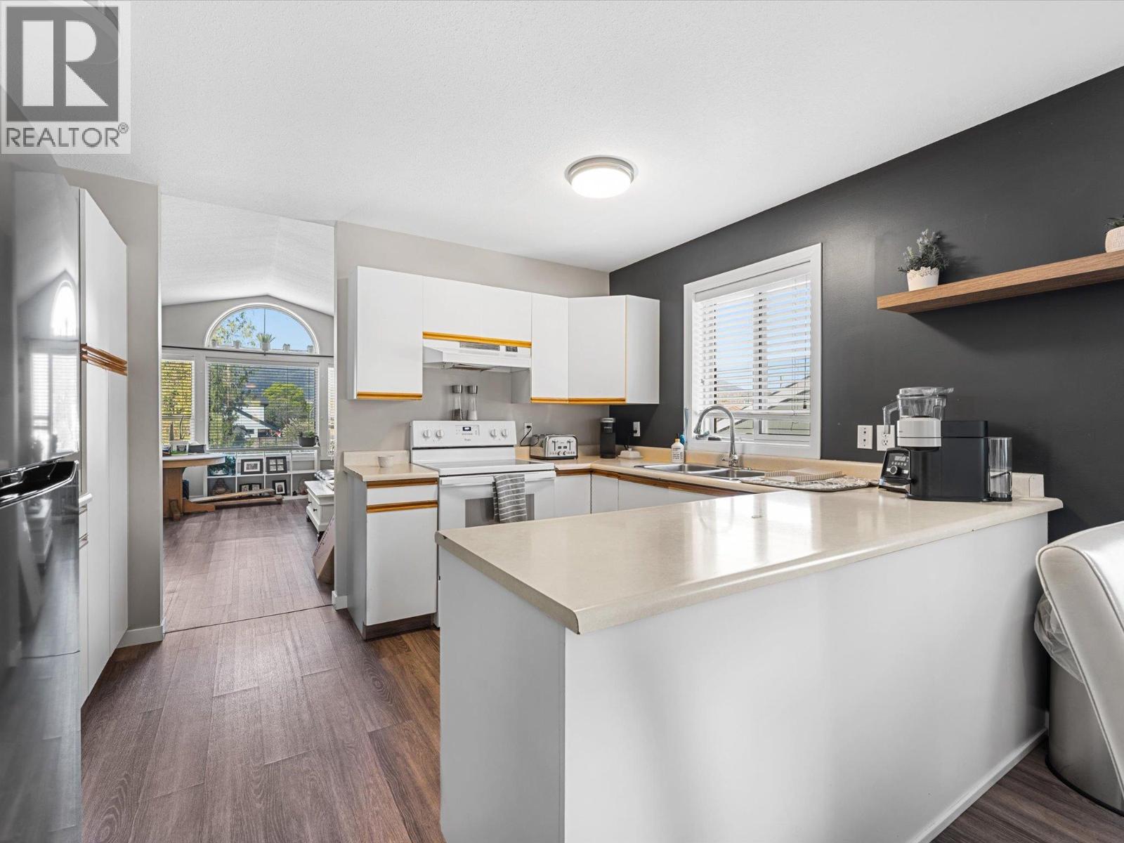 859 Richter Street, Kelowna, British Columbia  V1Y 2J9 - Photo 6 - 10391878