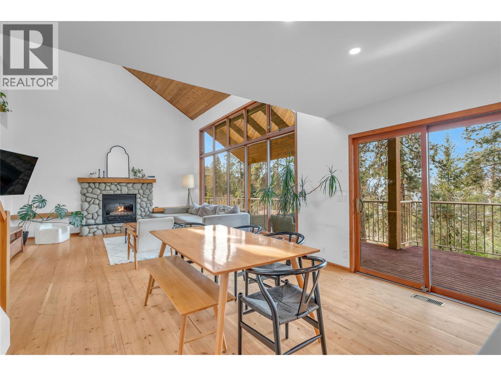 2020 Bennett Road, Kelowna, British Columbia  V1V 2C1 - Photo 16 - 10391840