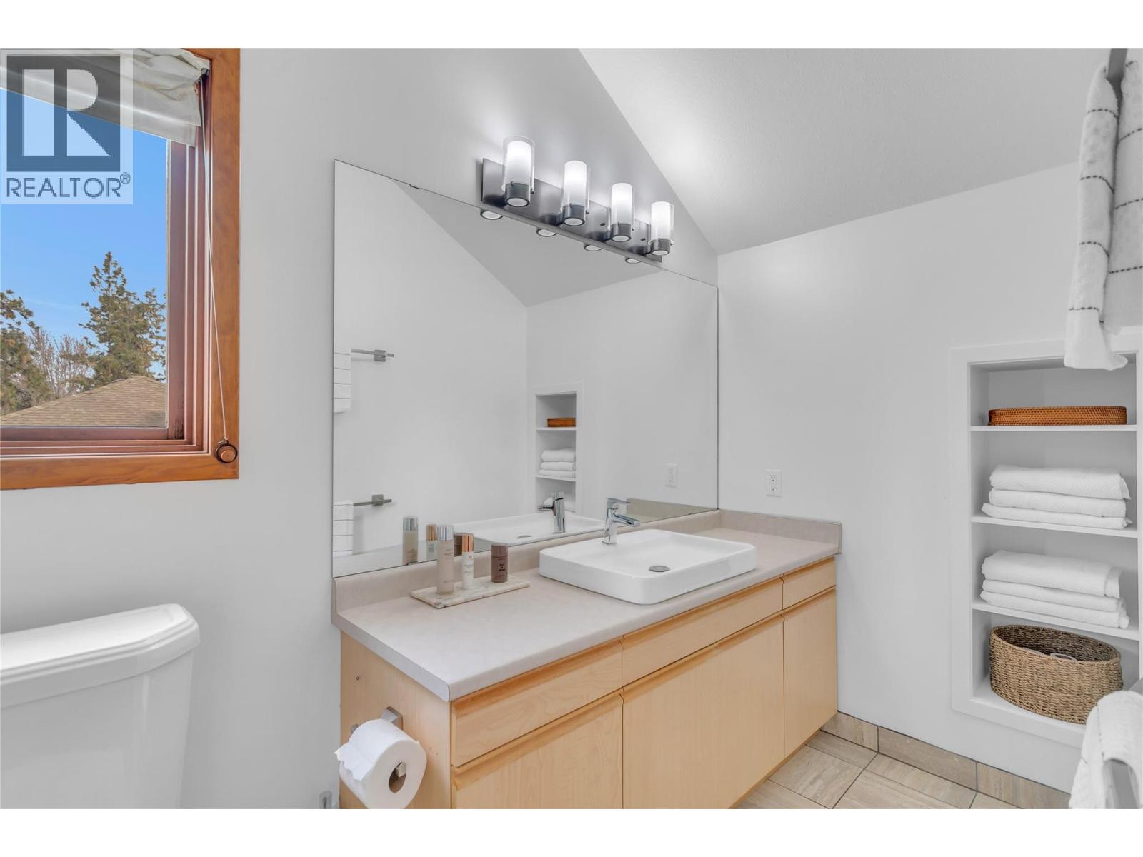 2020 Bennett Road, Kelowna, British Columbia  V1V 2C1 - Photo 30 - 10391840