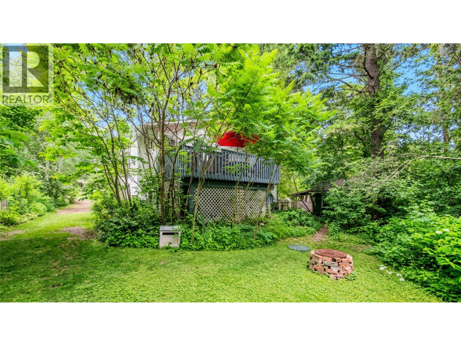 33 Birch Road, Lumby, British Columbia  V0E 2G5 - Photo 38 - 10390478