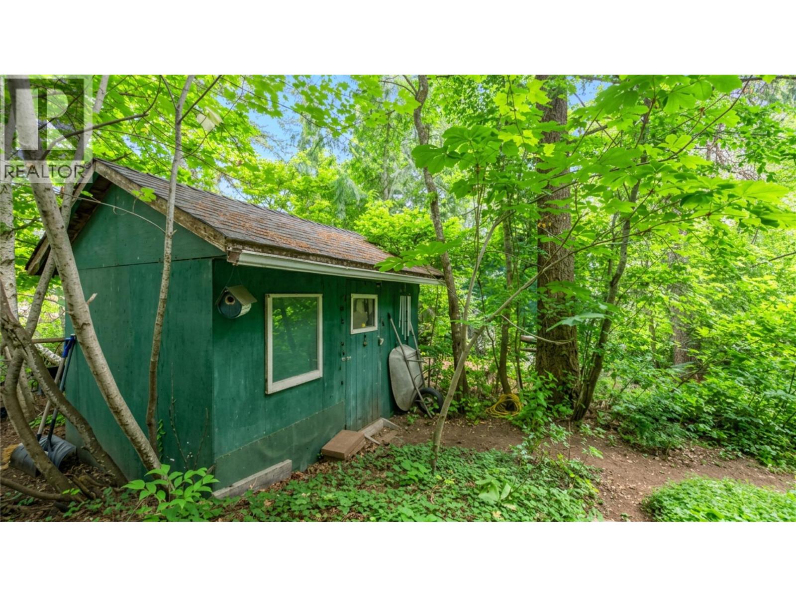 33 Birch Road, Lumby, British Columbia  V0E 2G5 - Photo 45 - 10390478