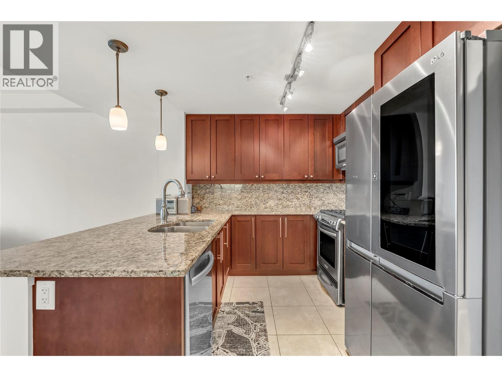 75 Martin Street Unit# 304, Penticton, British Columbia  V2A 9C8 - Photo 9 - 10391911
