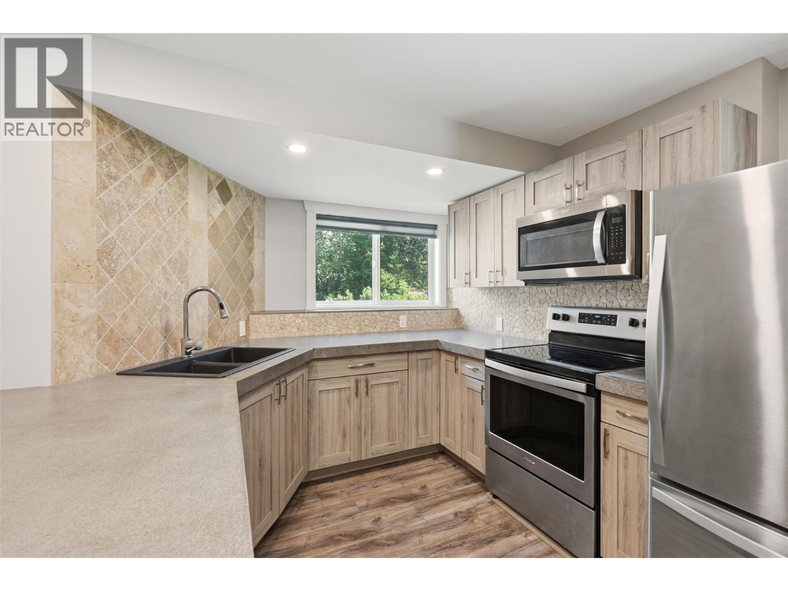 28 Huth Avenue, Penticton, British Columbia  V2A 7S8 - Photo 31 - 10391899