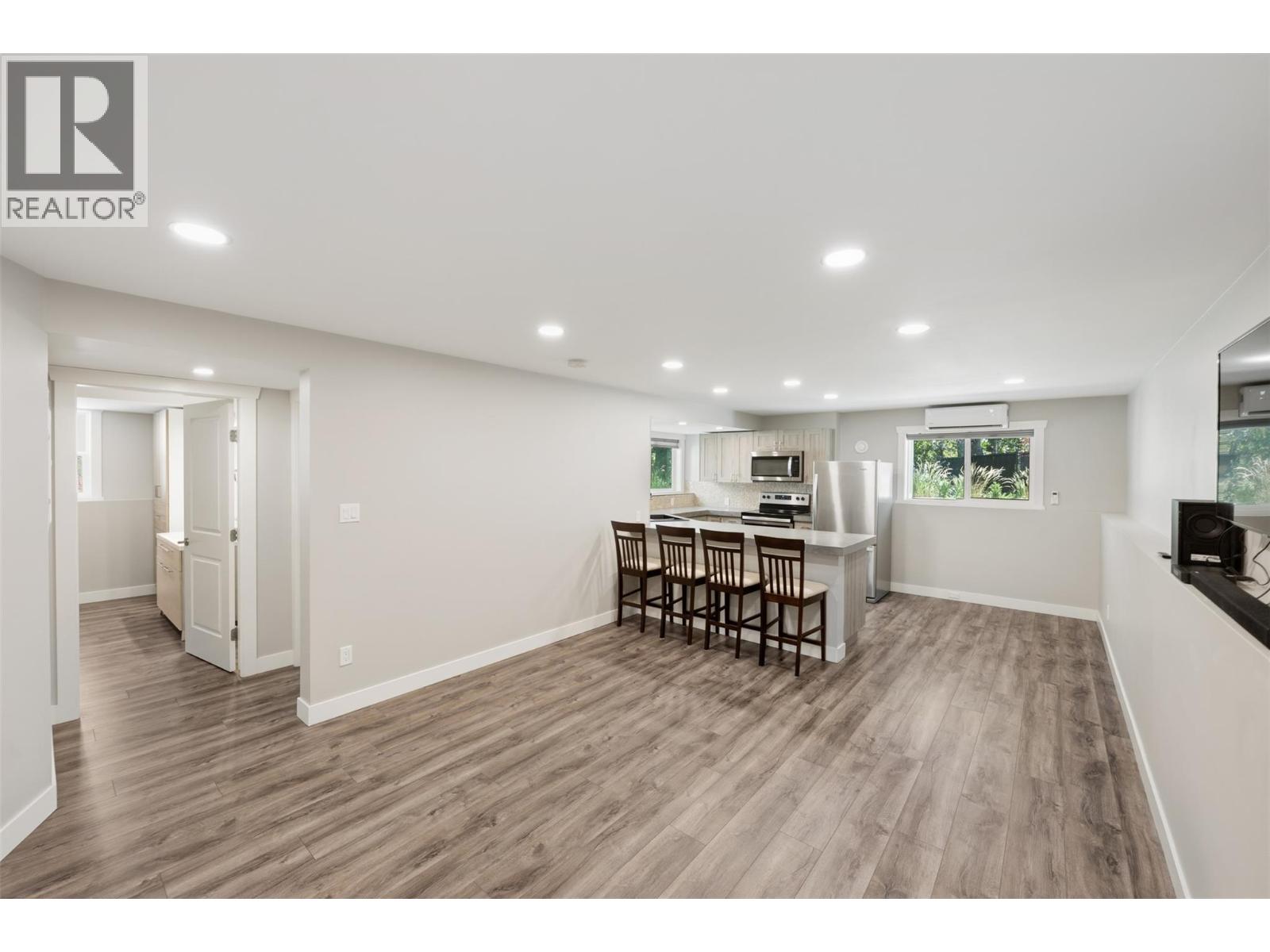 28 Huth Avenue, Penticton, British Columbia  V2A 7S8 - Photo 6 - 10391899