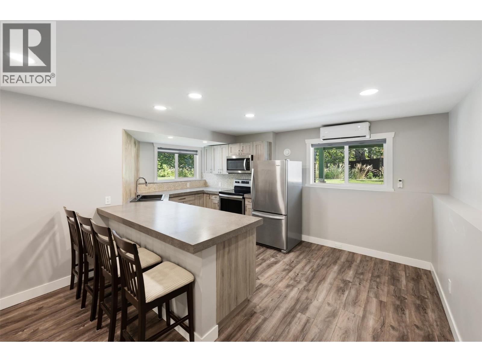 28 Huth Avenue, Penticton, British Columbia  V2A 7S8 - Photo 7 - 10391899