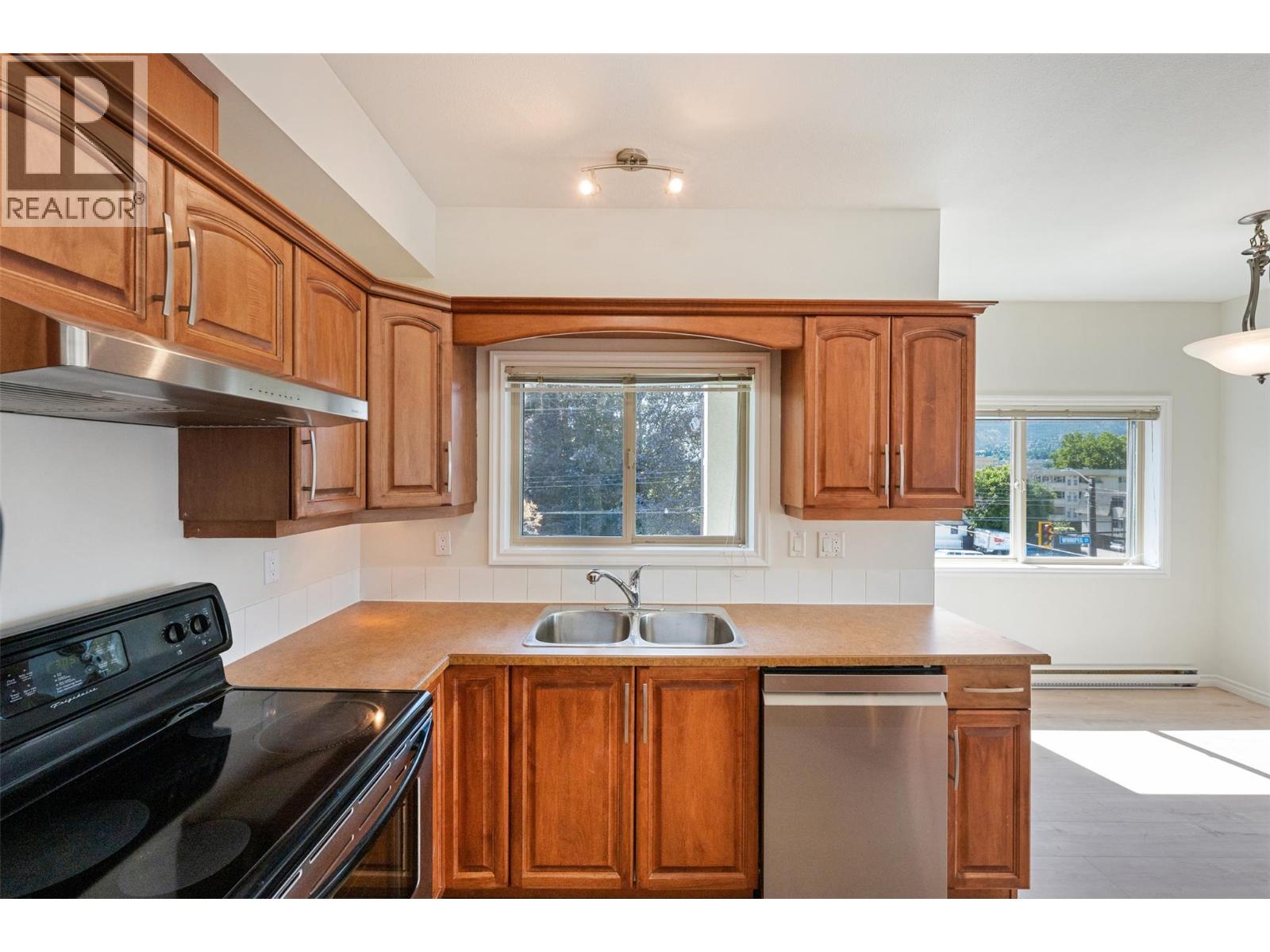 196 Wade Avenue W Unit# 301, Penticton, British Columbia  V2A 1T6 - Photo 15 - 10391857