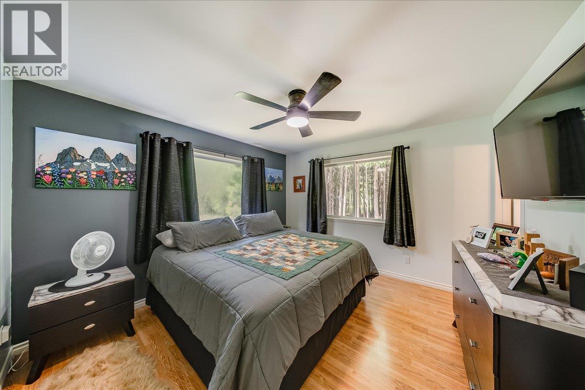 210 & 206 Belmond Road, Salmo, British Columbia  V0G 1Z0 - Photo 11 - 10391740
