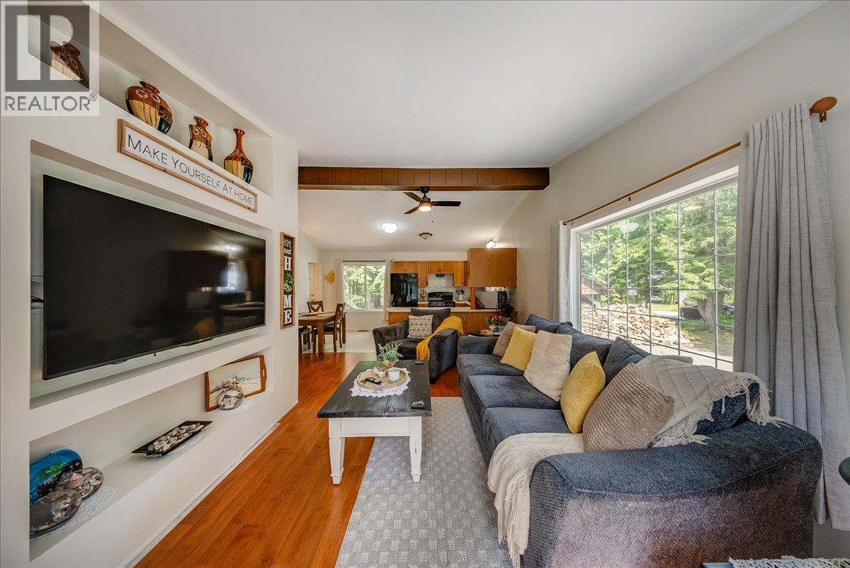 210 & 206 Belmond Road, Salmo, British Columbia  V0G 1Z0 - Photo 4 - 10391740