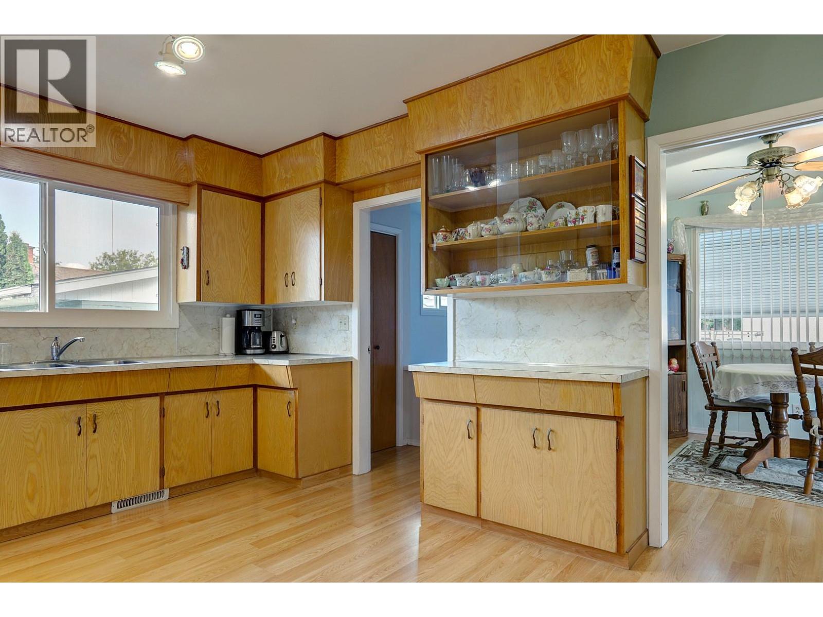 2400 44 Avenue, Vernon, British Columbia  V1T 3M1 - Photo 16 - 10391865