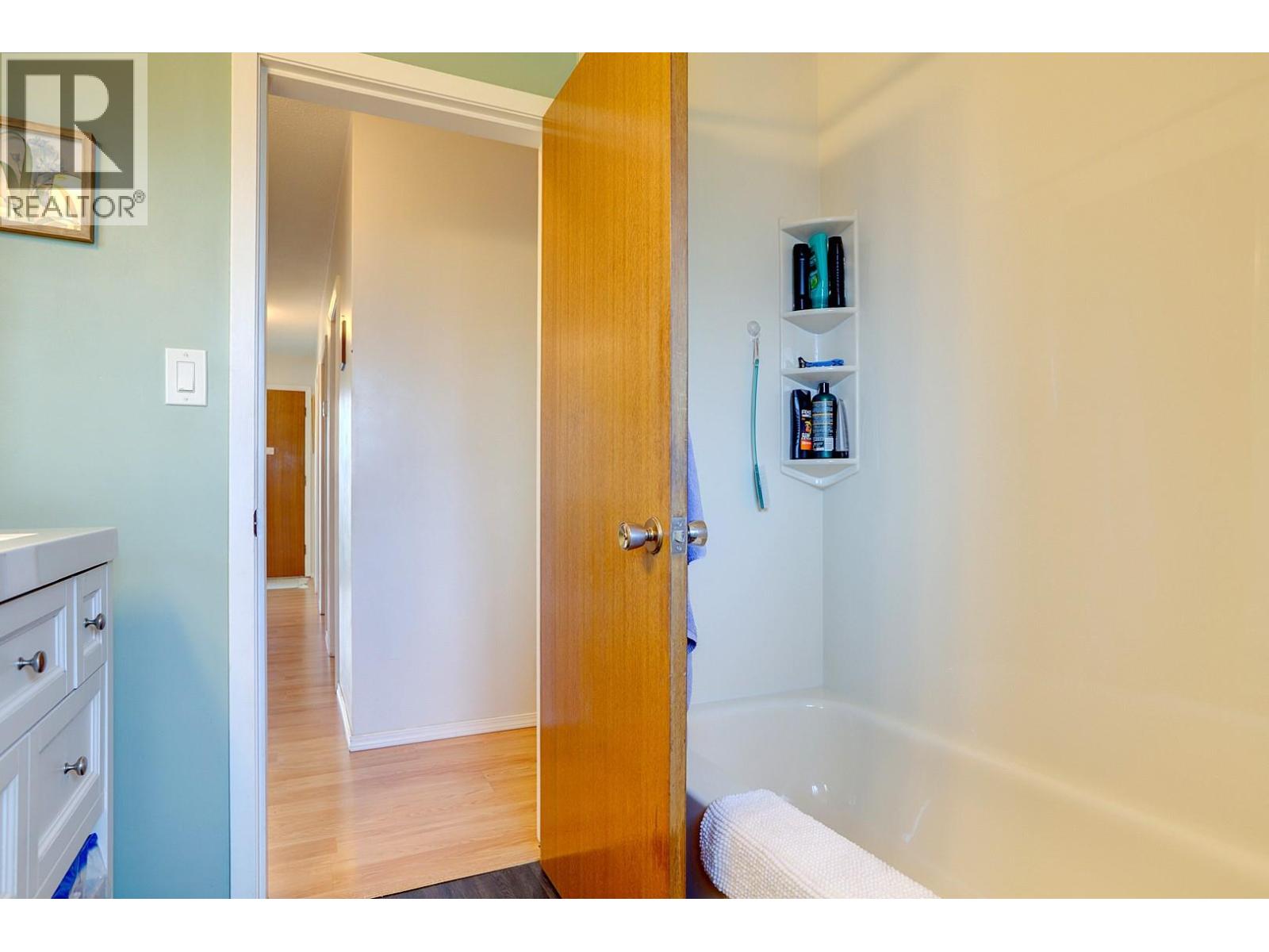 2400 44 Avenue, Vernon, British Columbia  V1T 3M1 - Photo 28 - 10391865