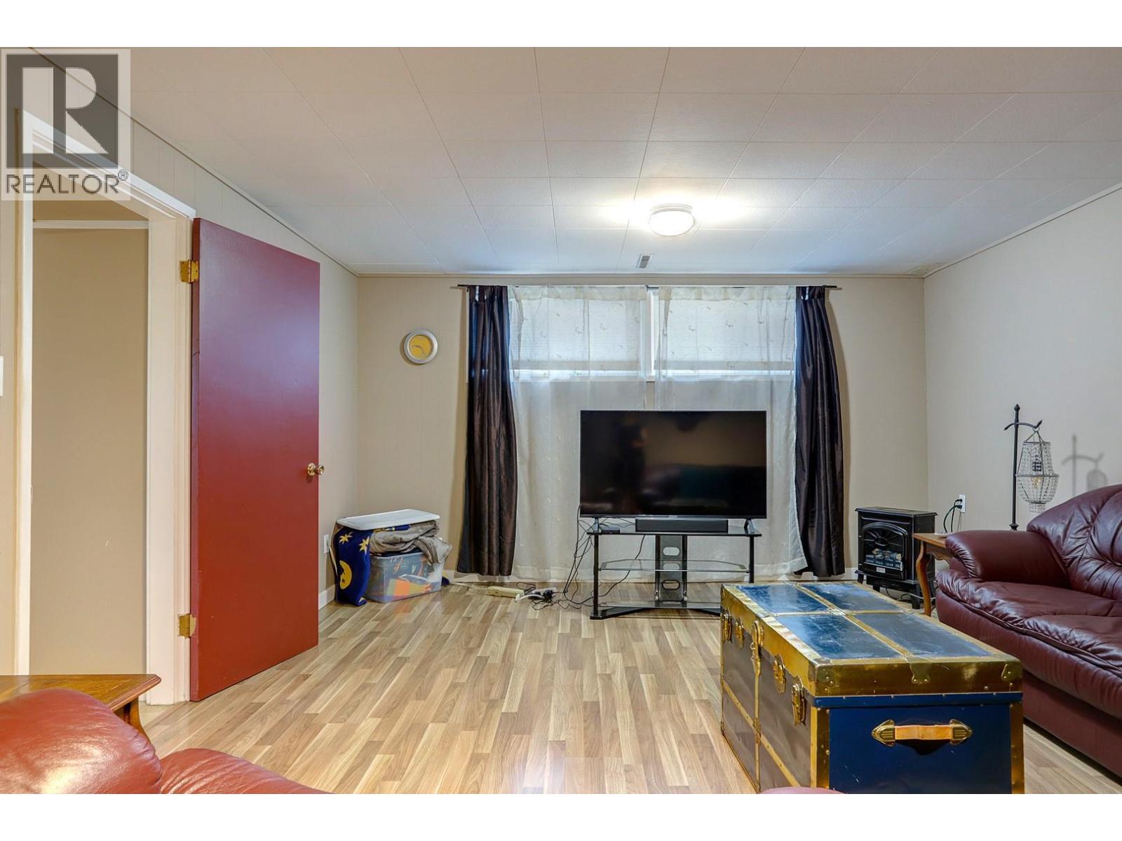 2400 44 Avenue, Vernon, British Columbia  V1T 3M1 - Photo 39 - 10391865