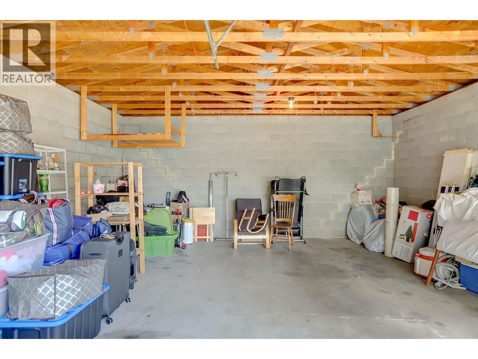 2400 44 Avenue, Vernon, British Columbia  V1T 3M1 - Photo 52 - 10391865