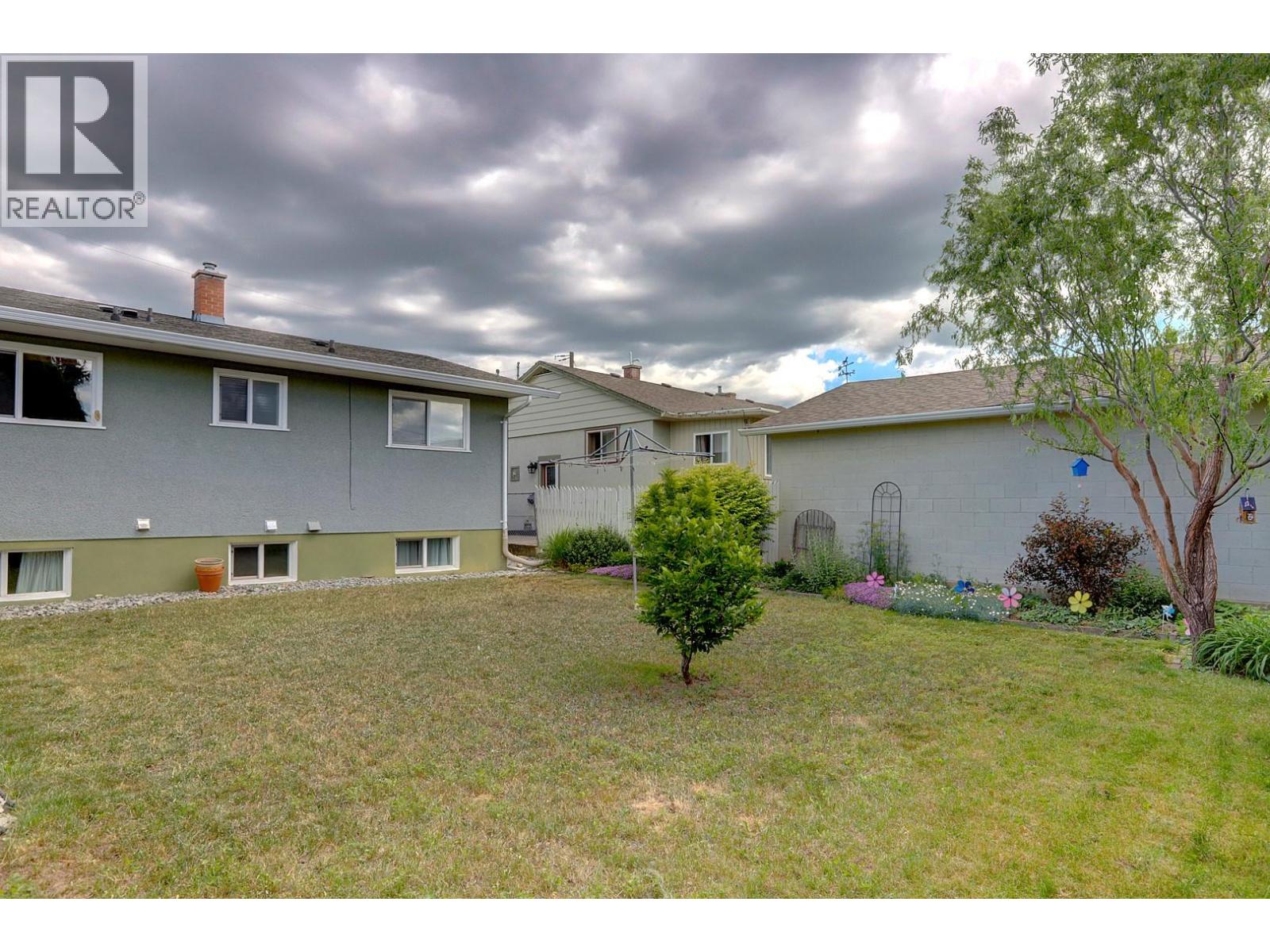 2400 44 Avenue, Vernon, British Columbia  V1T 3M1 - Photo 58 - 10391865