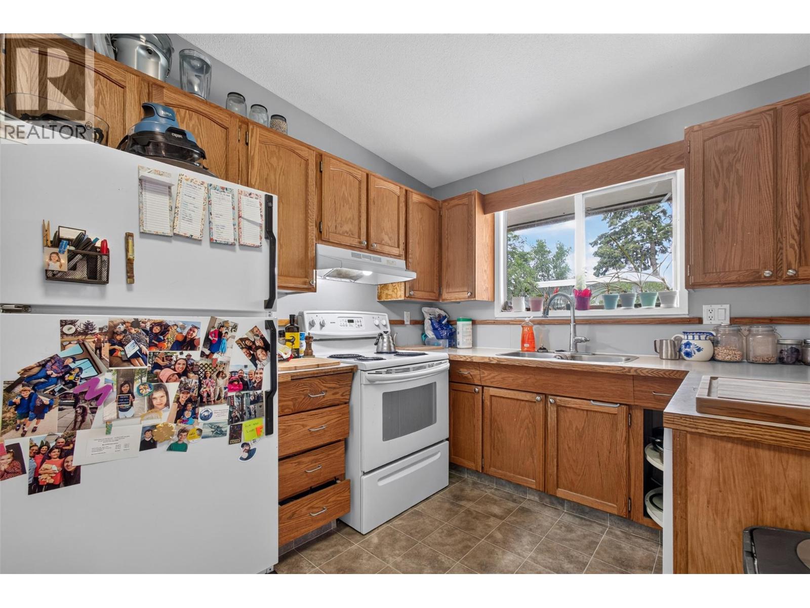 1480 Leaside Avenue, Kelowna, British Columbia  V1Y 3X5 - Photo 11 - 10390658