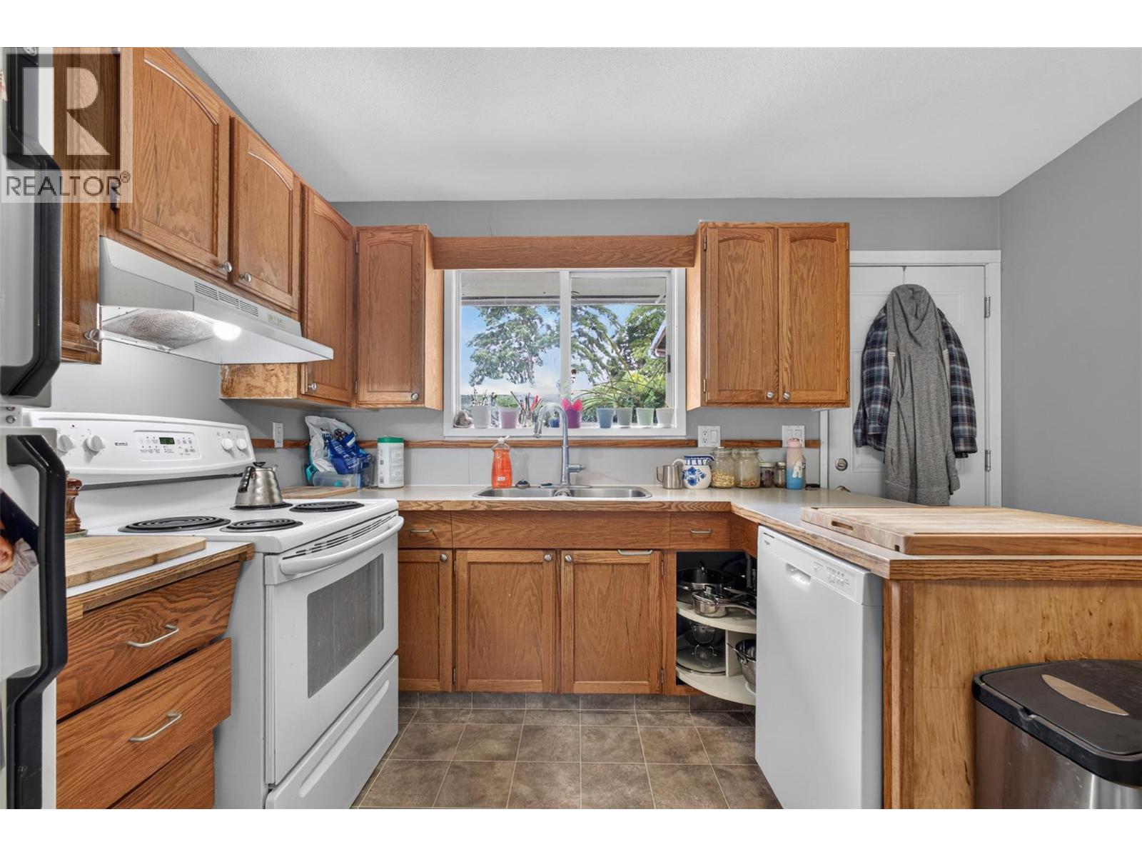 1480 Leaside Avenue, Kelowna, British Columbia  V1Y 3X5 - Photo 12 - 10390658