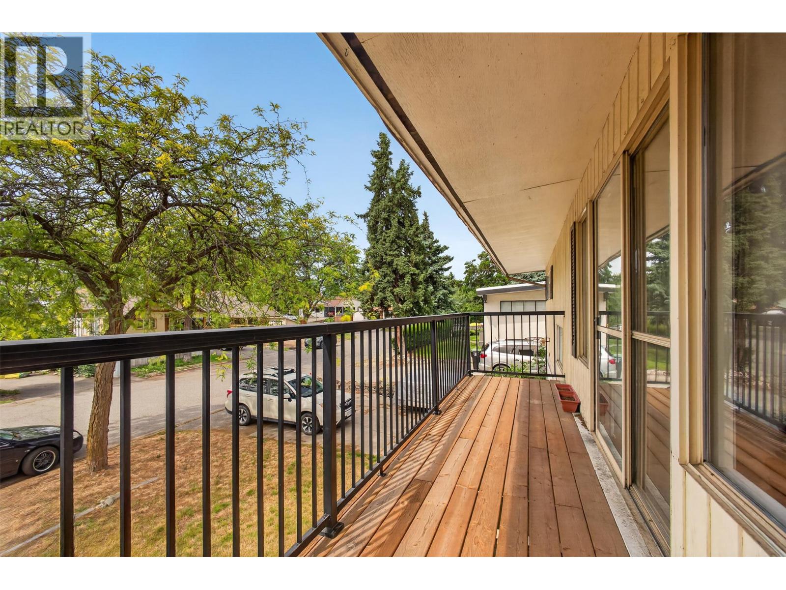 1480 Leaside Avenue, Kelowna, British Columbia  V1Y 3X5 - Photo 4 - 10390658