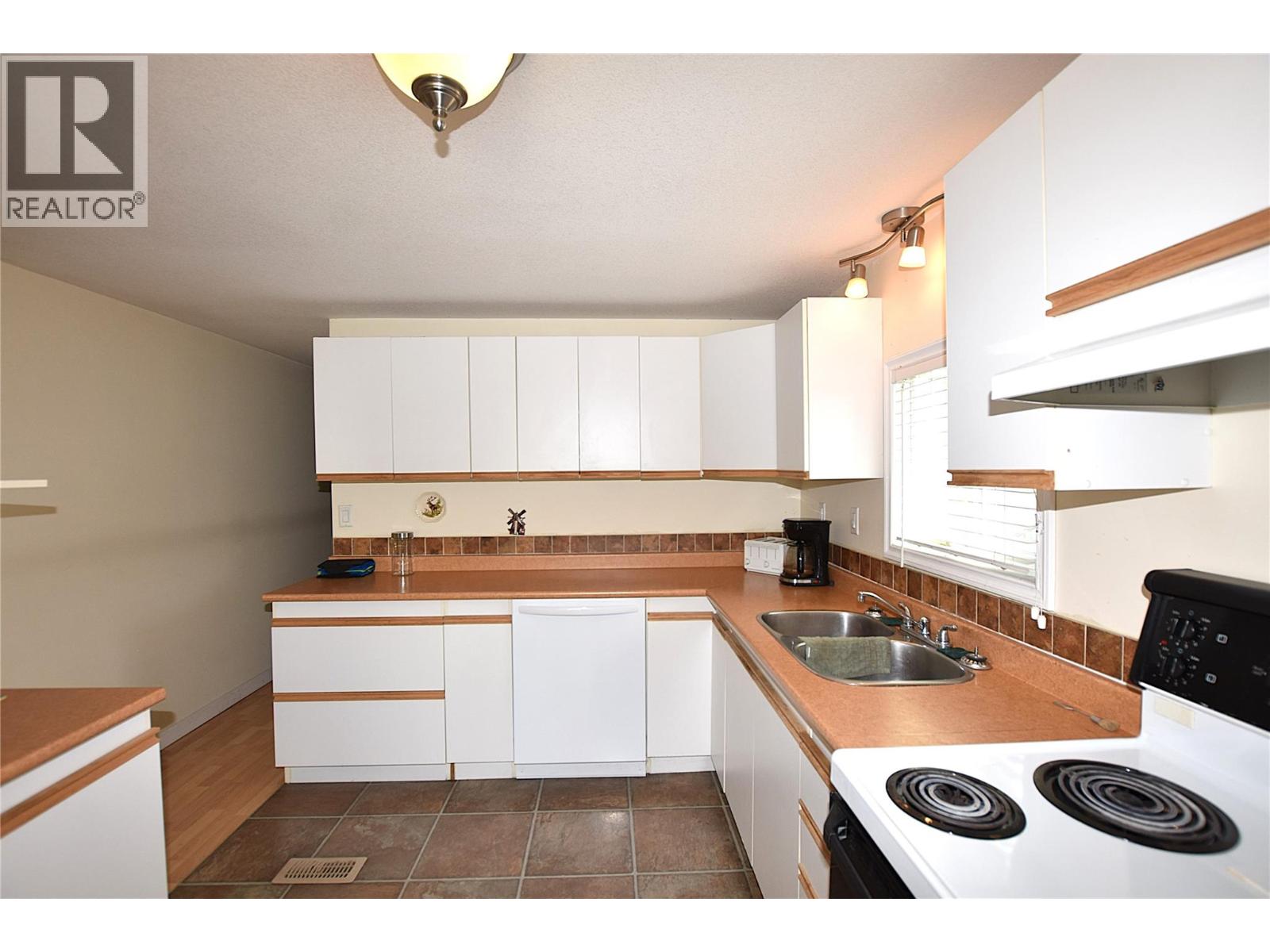 5484 25 Avenue Unit# 35, Vernon, British Columbia  V1T 7A8 - Photo 9 - 10391741