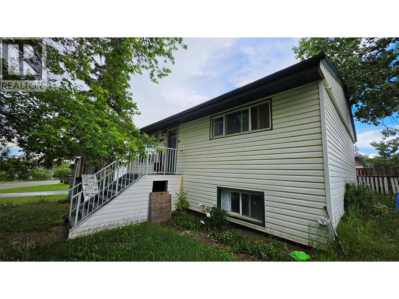 1000 Reasbeck Crescent, Dawson Creek, British Columbia  V1G 1P2 - Photo 4 - 10391933