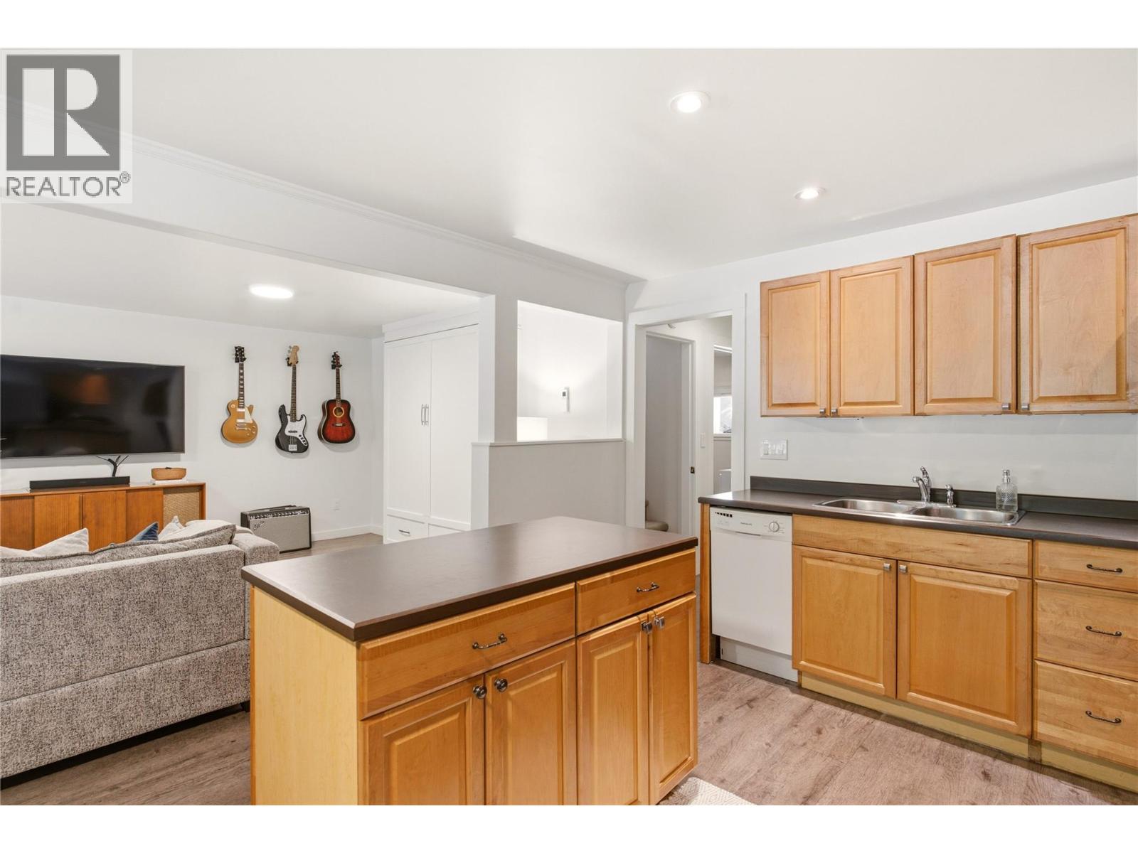 2668 Longhill Road, Kelowna, British Columbia  V1V 2G5 - Photo 26 - 10390760