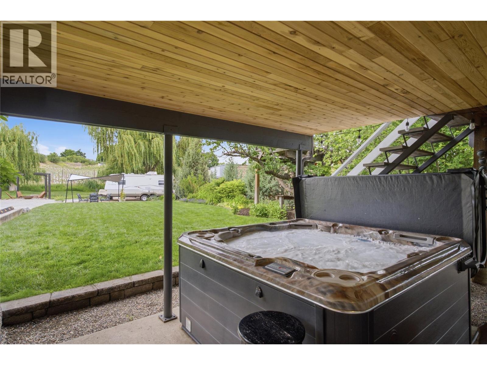 2668 Longhill Road, Kelowna, British Columbia  V1V 2G5 - Photo 35 - 10390760