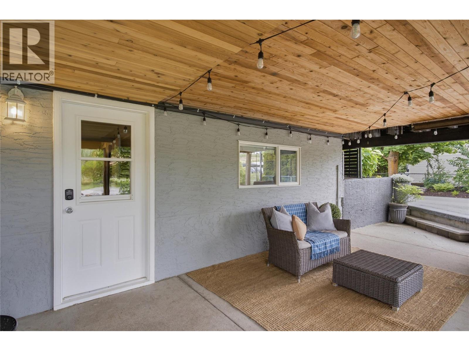2668 Longhill Road, Kelowna, British Columbia  V1V 2G5 - Photo 36 - 10390760
