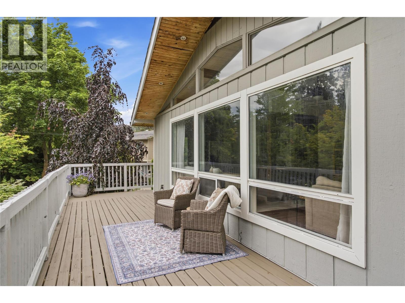 2668 Longhill Road, Kelowna, British Columbia  V1V 2G5 - Photo 40 - 10390760