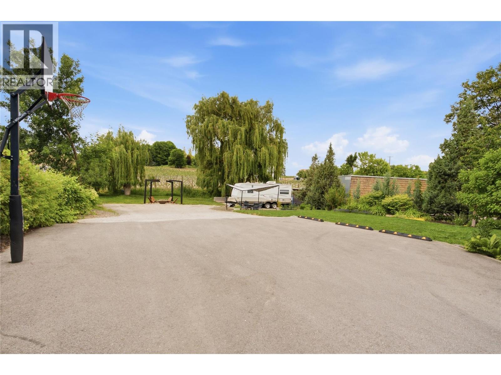 2668 Longhill Road, Kelowna, British Columbia  V1V 2G5 - Photo 47 - 10390760