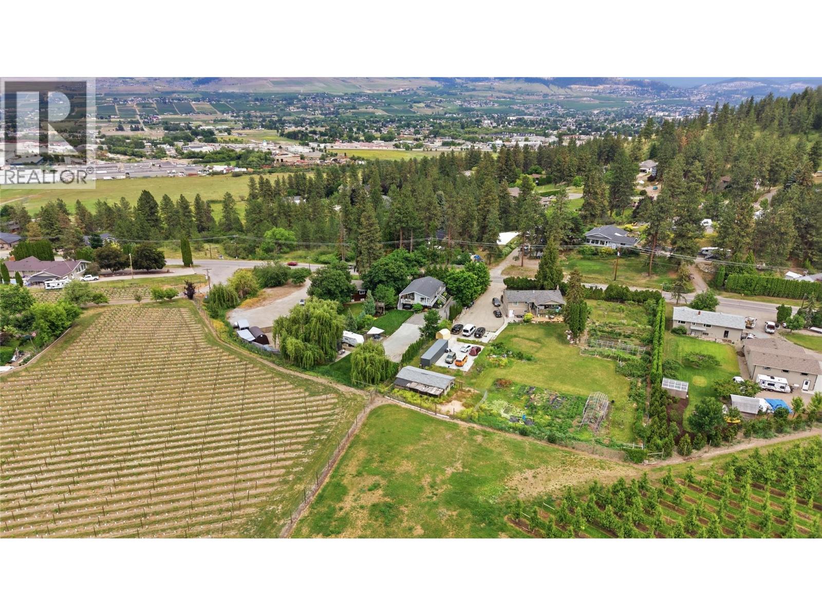 2668 Longhill Road, Kelowna, British Columbia  V1V 2G5 - Photo 54 - 10390760