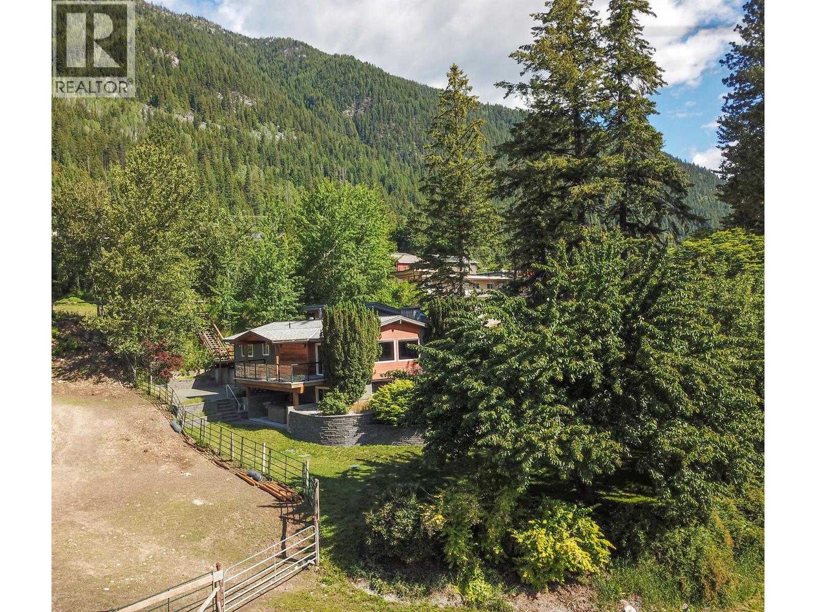 633 Jorgensen Road, Nelson, British Columbia  V1L 5P4 - Photo 59 - 10391867
