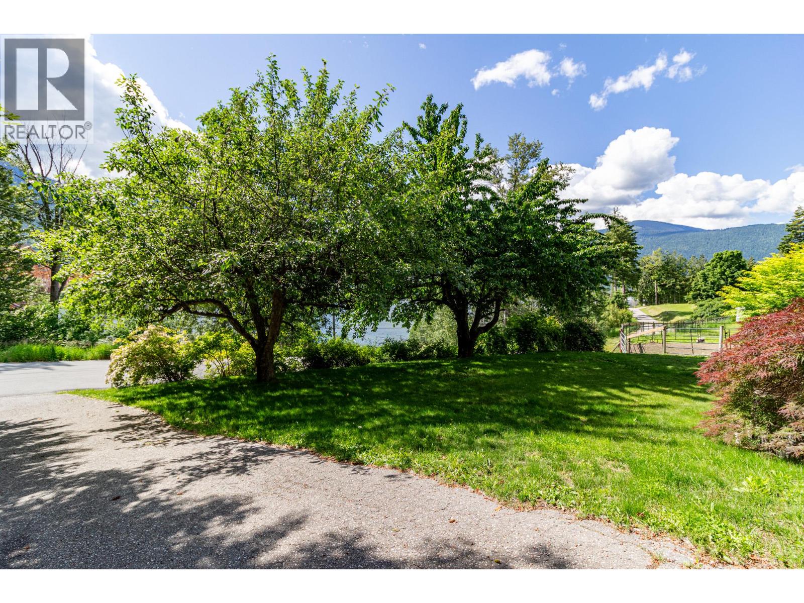 633 Jorgensen Road, Nelson, British Columbia  V1L 5P4 - Photo 61 - 10391867