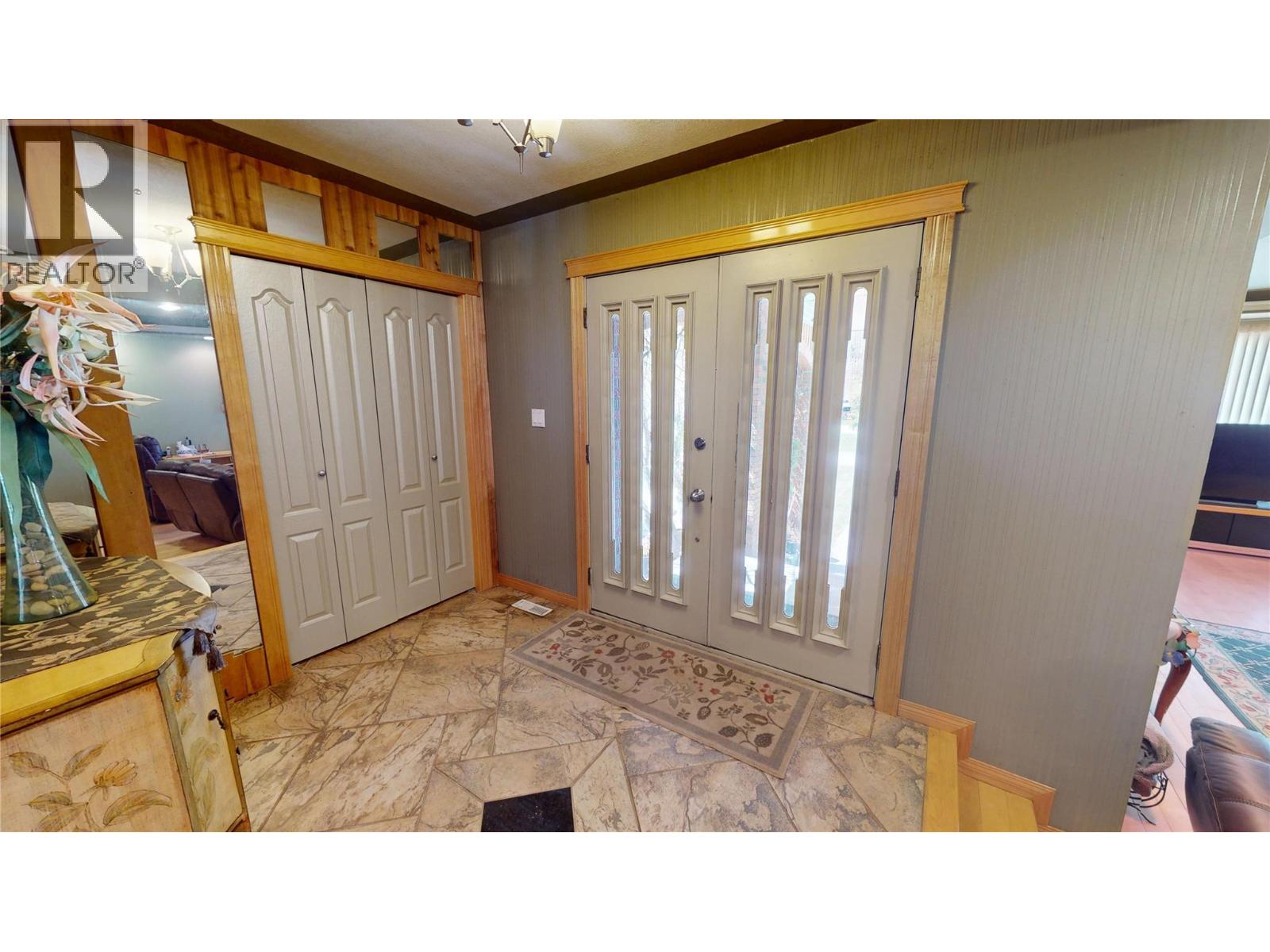 1698 Mckenzie Road, Fernie, British Columbia  V0B 1M5 - Photo 10 - 10391796