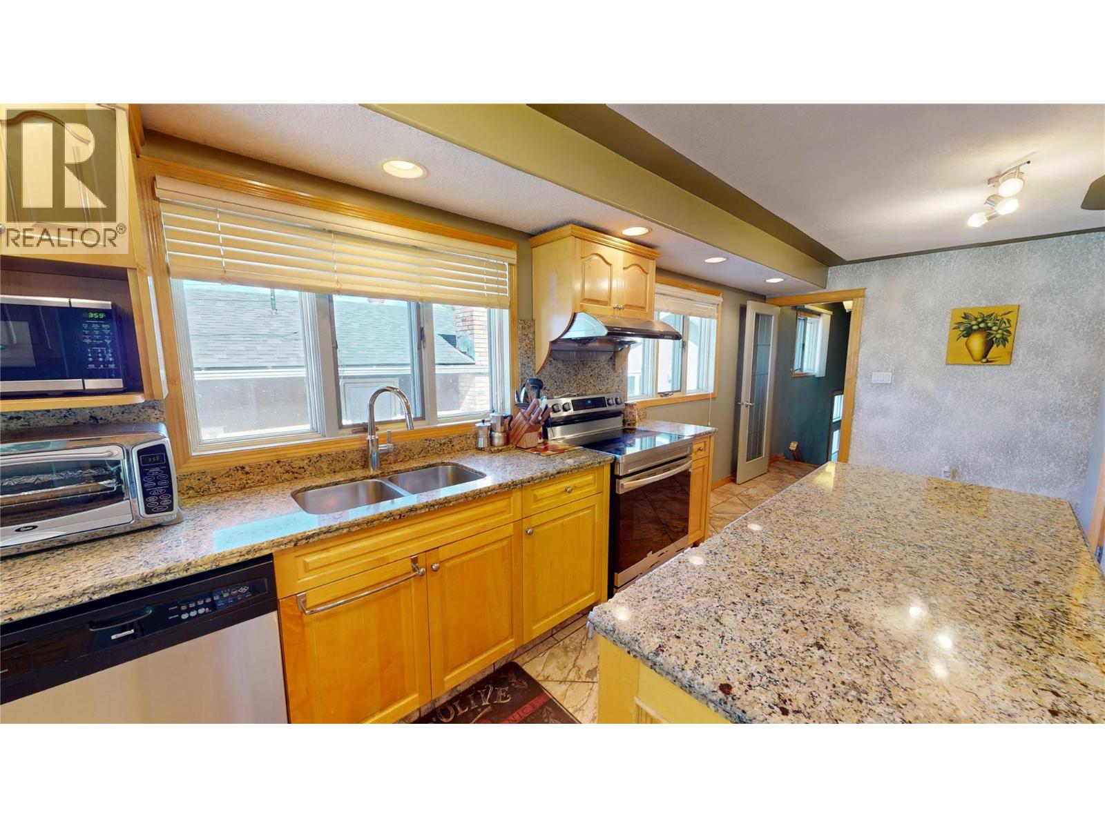 1698 Mckenzie Road, Fernie, British Columbia  V0B 1M5 - Photo 15 - 10391796