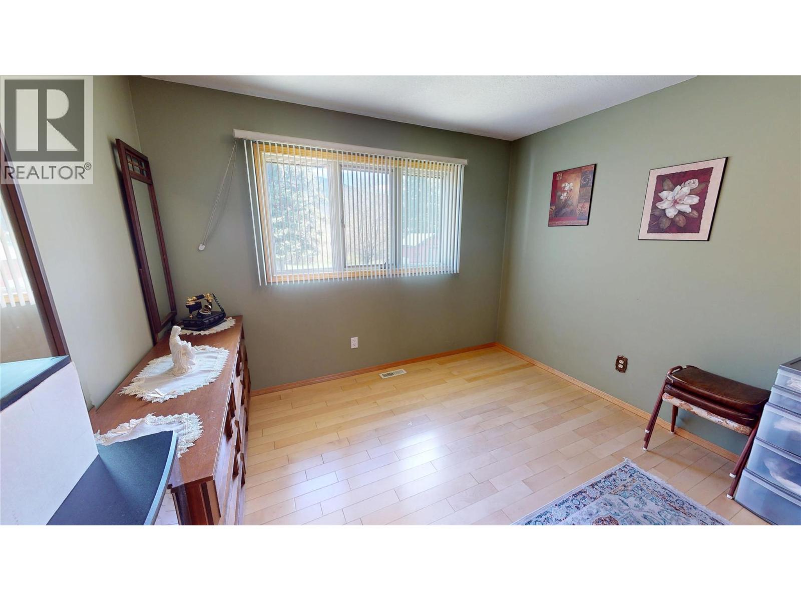 1698 Mckenzie Road, Fernie, British Columbia  V0B 1M5 - Photo 25 - 10391796