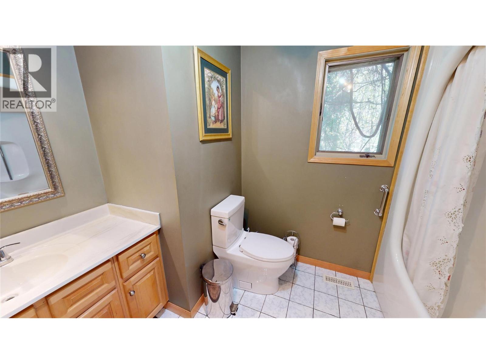 1698 Mckenzie Road, Fernie, British Columbia  V0B 1M5 - Photo 27 - 10391796