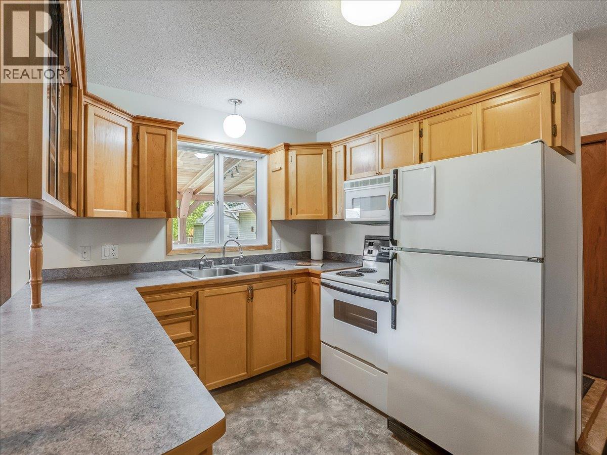 507 Arthur Street, Slocan, British Columbia  V0G 2C0 - Photo 21 - 10391363
