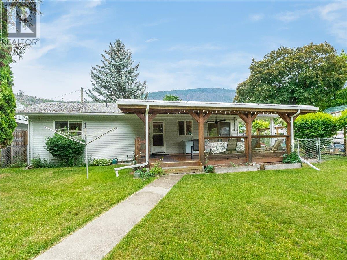 507 Arthur Street, Slocan, British Columbia  V0G 2C0 - Photo 33 - 10391363