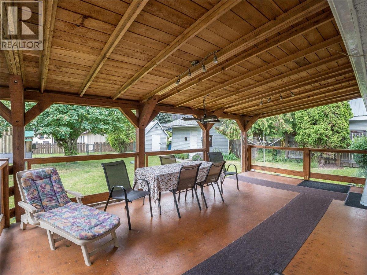 507 Arthur Street, Slocan, British Columbia  V0G 2C0 - Photo 7 - 10391363