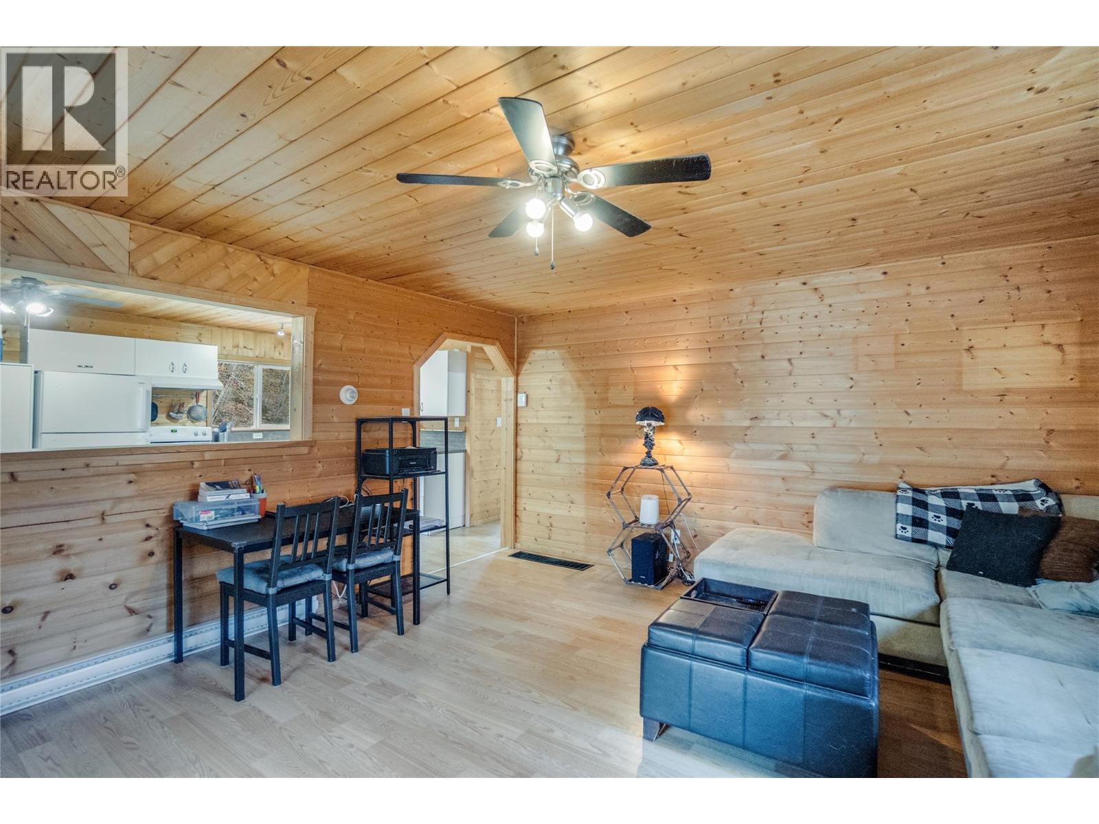 1705 Perrier Road, Nelson, British Columbia  V1L 6Y8 - Photo 11 - 10391888