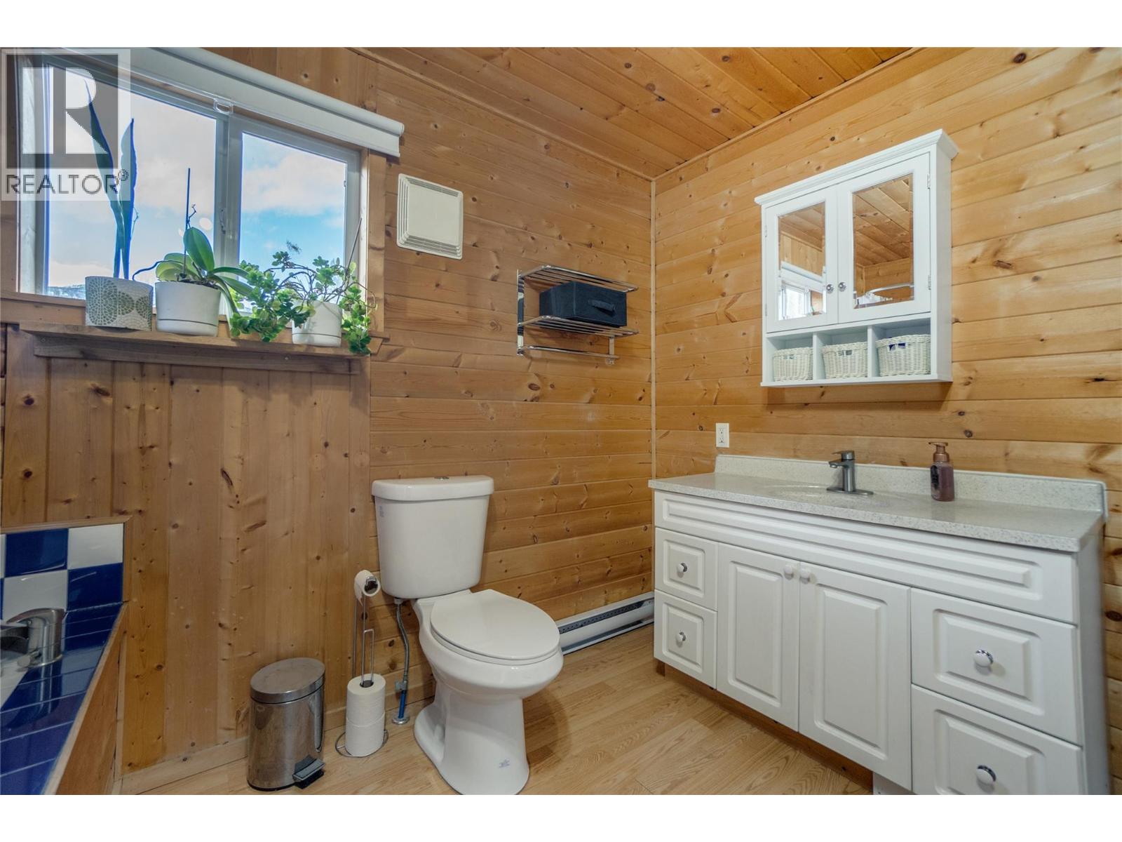 1705 Perrier Road, Nelson, British Columbia  V1L 6Y8 - Photo 14 - 10391888