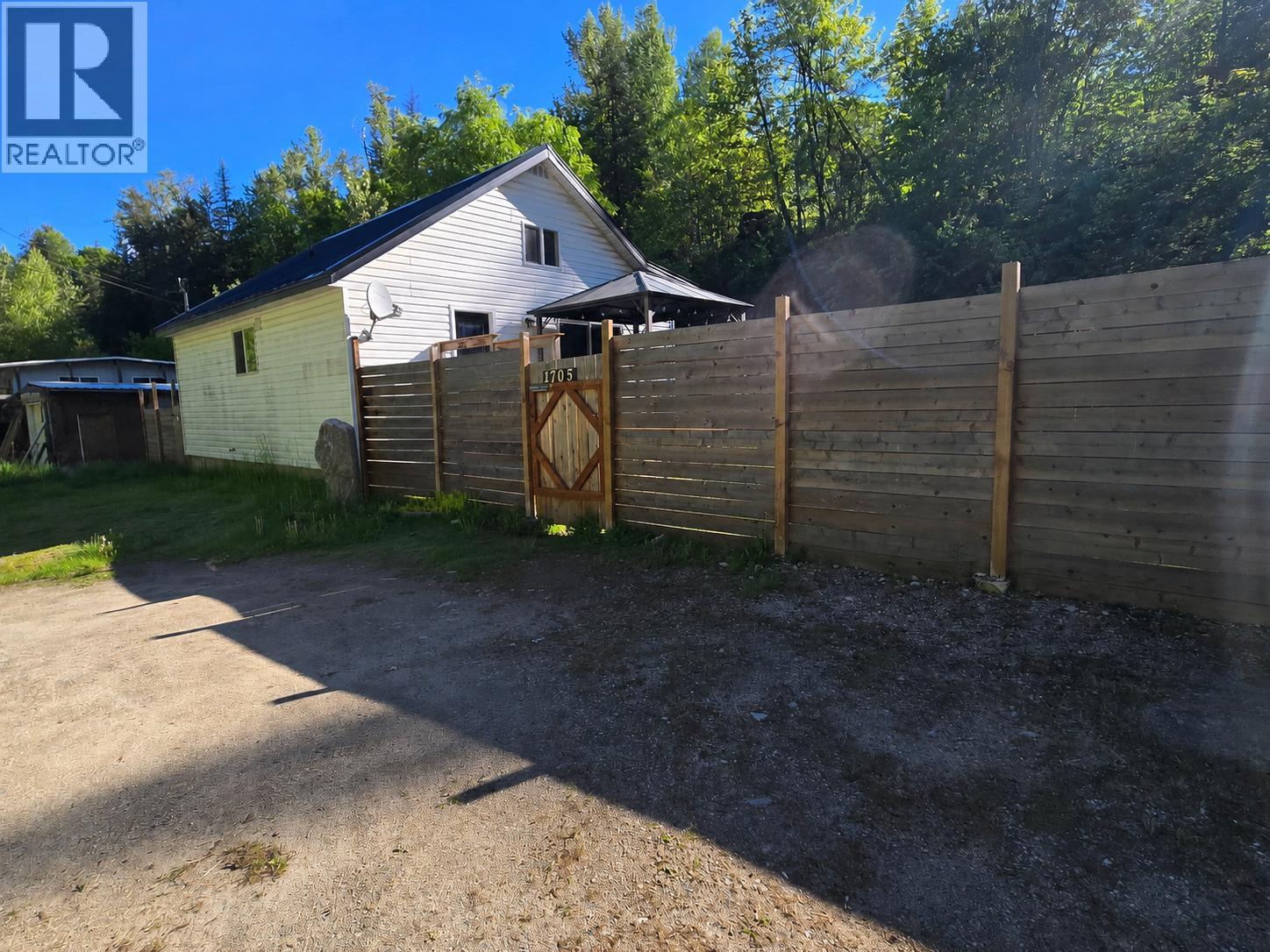 1705 Perrier Road, Nelson, British Columbia  V1L 6Y8 - Photo 2 - 10391888