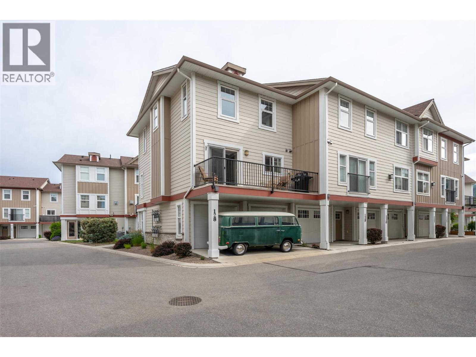 3363 Wilson Street Unit# 128, Penticton, British Columbia  V2A 8E3 - Photo 2 - 10391413