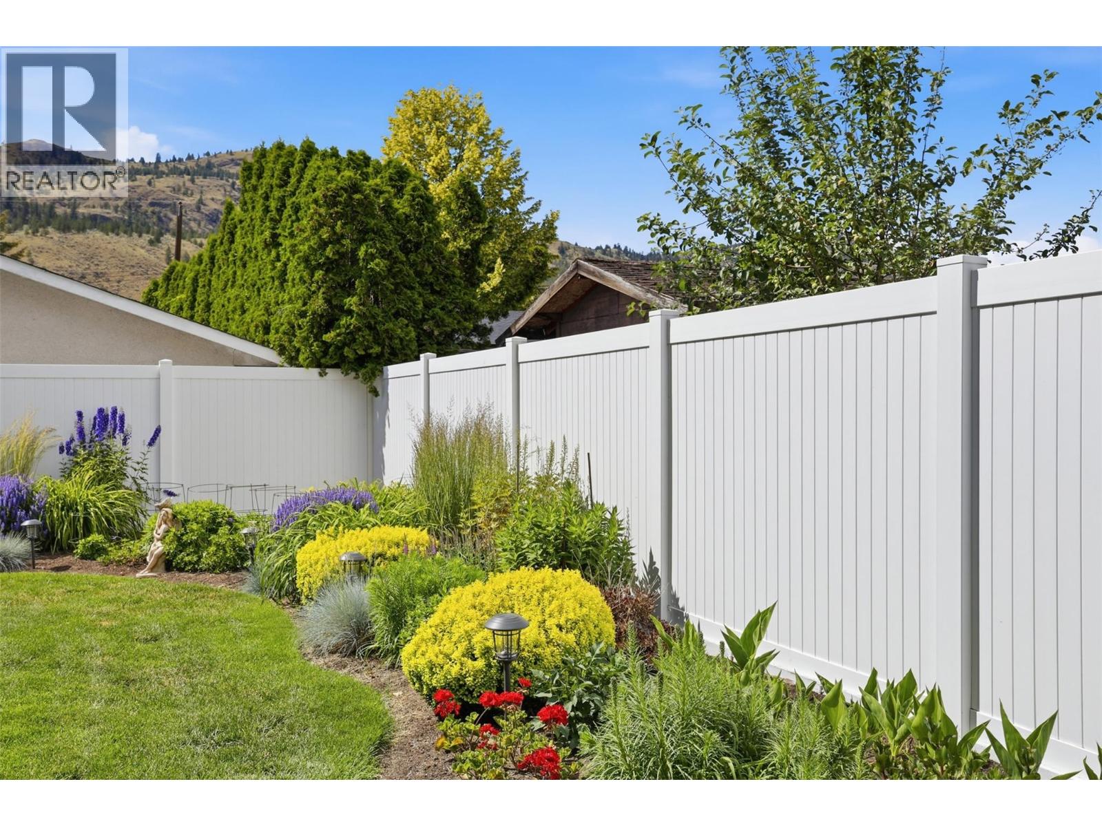 2524 Tupela Drive, Kamloops, British Columbia  V2B 6V6 - Photo 20 - 10391439