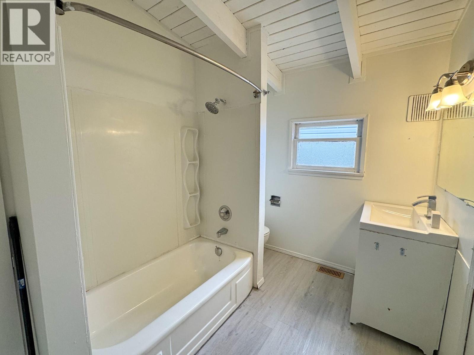 1776 Orme Street, Merritt, British Columbia  V1K 1B8 - Photo 13 - 10388375