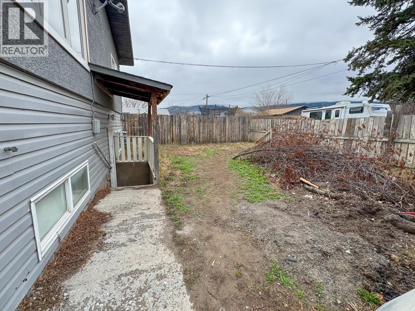 1776 Orme Street, Merritt, British Columbia  V1K 1B8 - Photo 5 - 10388375